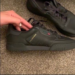 Adidas Yeezy Calabasas